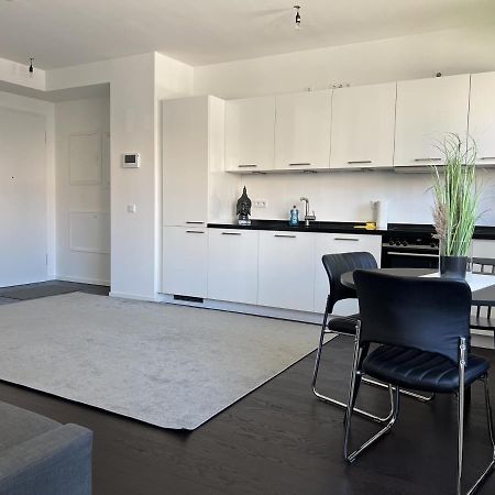 Luxury Waterfront Apartment ベルリン エクステリア 写真
