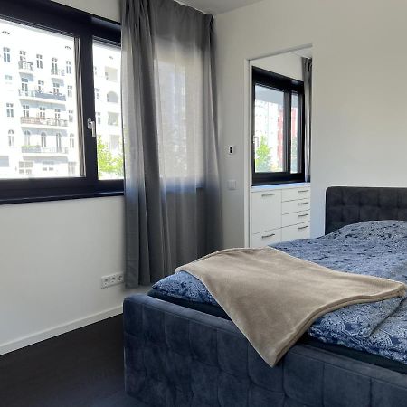 Luxury Waterfront Apartment ベルリン エクステリア 写真