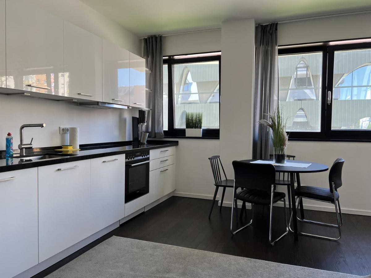 Luxury Waterfront Apartment ベルリン エクステリア 写真